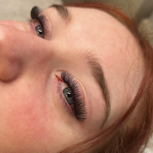 How can I get certified to do lashes?